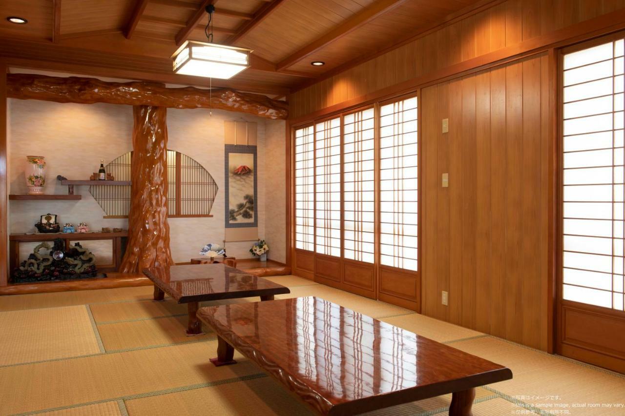 Villa Miyakojima White House Exterior foto